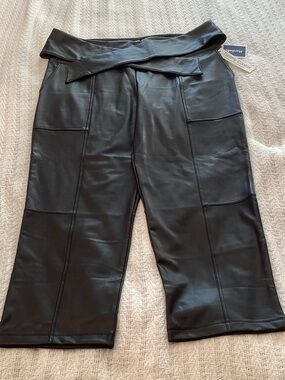 NWT Nicole Miller Black Faux-Leather Pants. XL